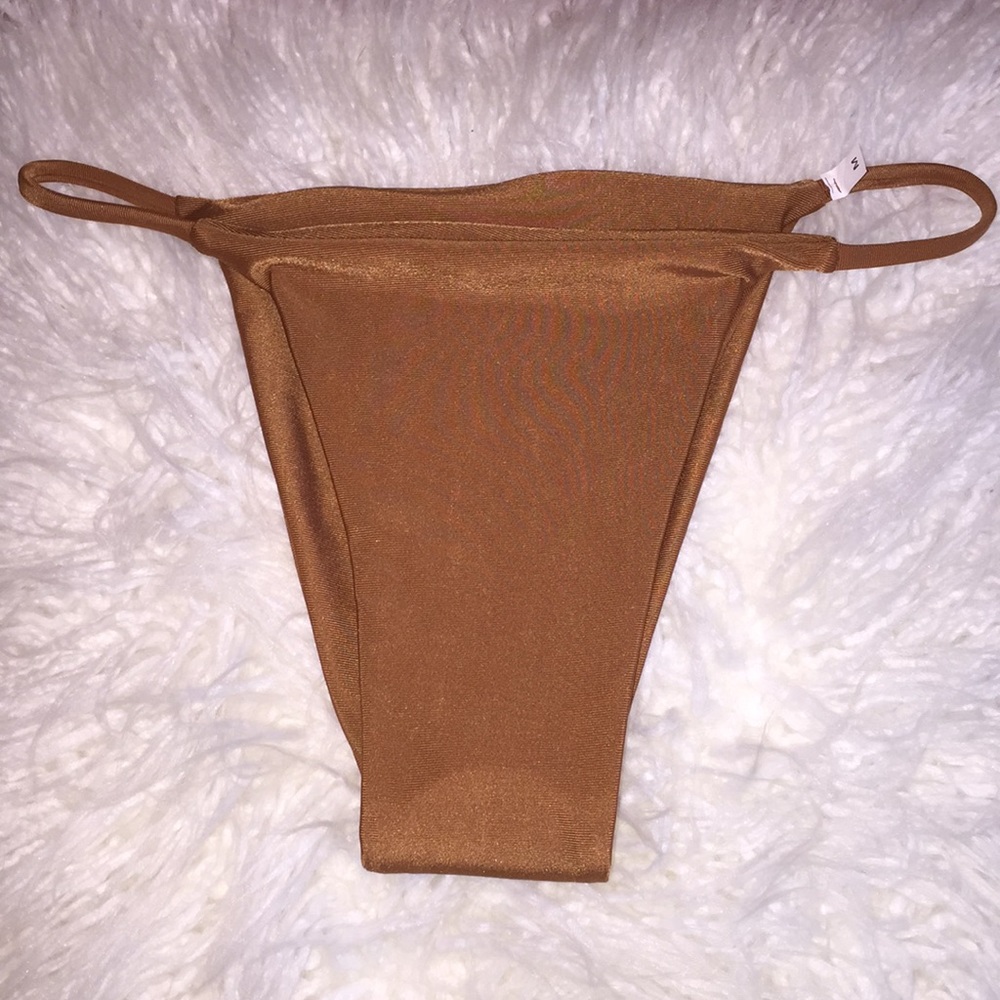 Cheeky String Bikini Bottoms BRAND NEW